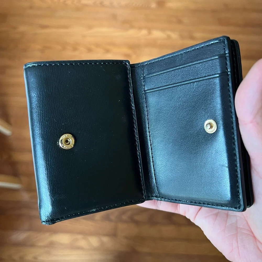 Marc Jacobs Black Quilted Leather Wallet - Picture 6 of 8